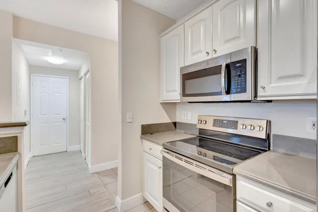 Courtyards in Cityplace Unit 203 photo 8