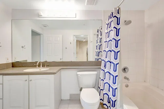 Courtyards in Cityplace Unit 203 photo 27