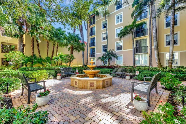 Courtyards in Cityplace Unit 203 photo 31