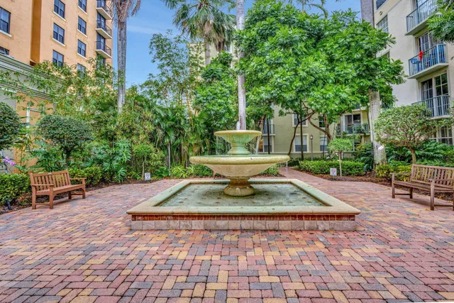 Courtyards in Cityplace Unit 203 photo 36