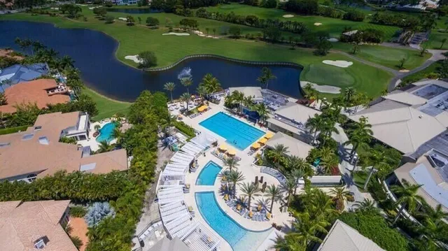 St. Andrews Country Club Residence photo 90