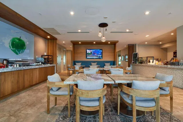 St. Andrews Country Club Residence photo 96