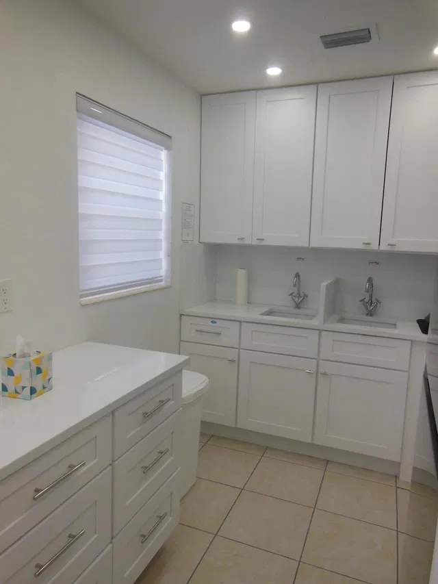 Unit 156 photo 15