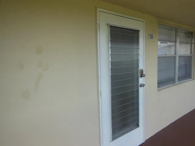 Unit 156 photo 17