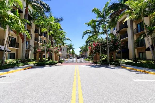 Residences at Midtown Palm Beach Gardens Unit 2104 photo 2