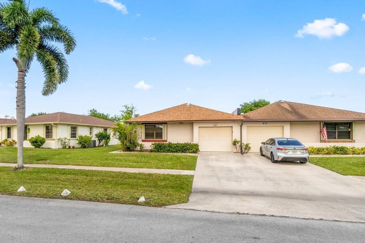 Unit 1620 photo 5