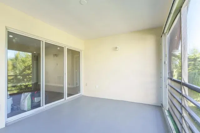 Unit B4 photo 11