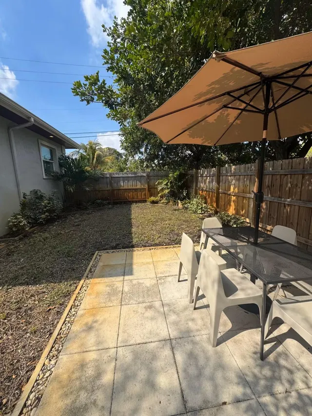 Old Northwood Residence photo 6