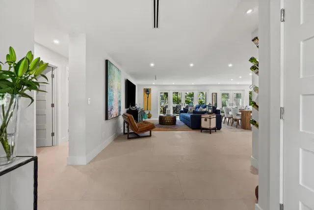 Residence photo 4