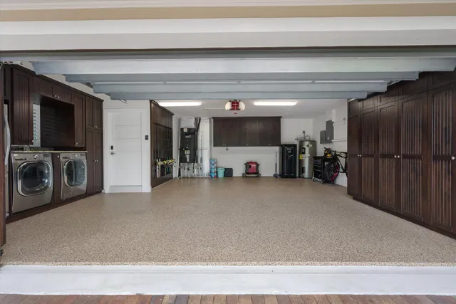 Residence photo 45