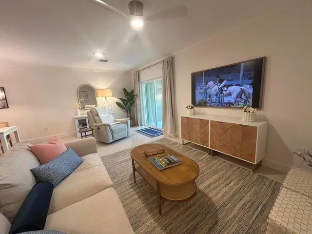  Residence photo 4