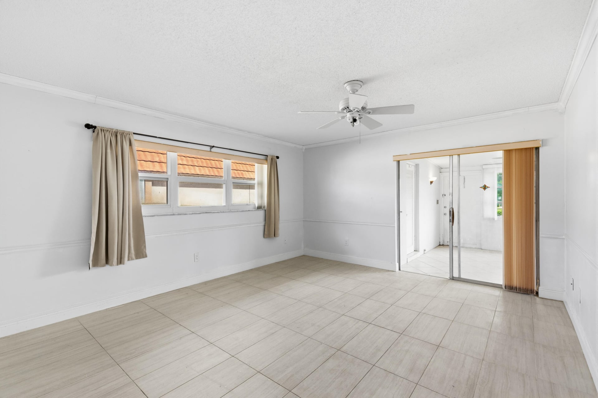 Unit 66 photo 15