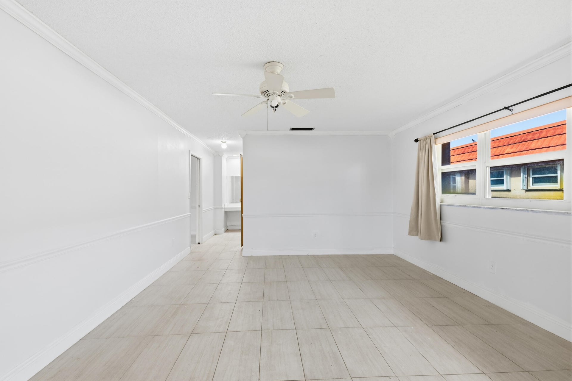 Unit 66 photo 16