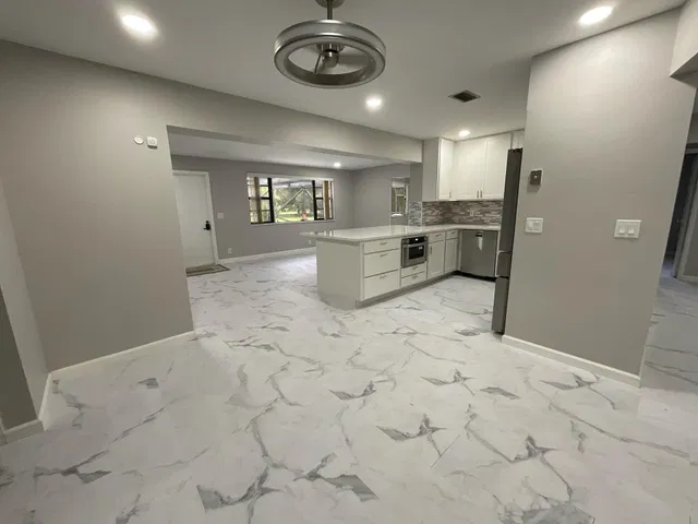  Residence photo 14