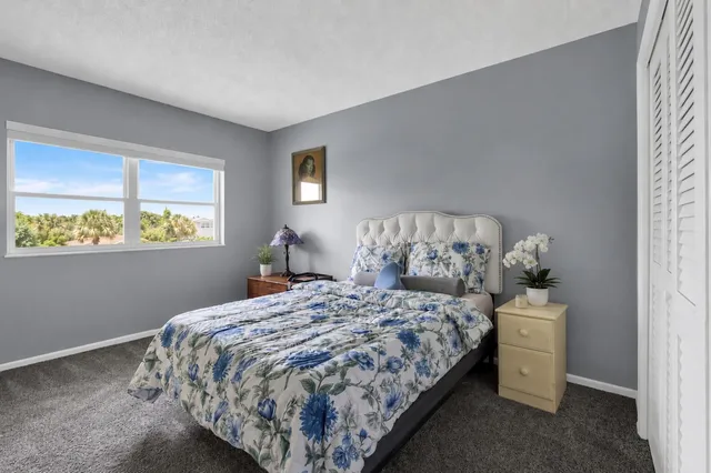 Unit 15 photo 21