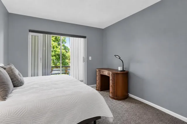 Unit 15 photo 26