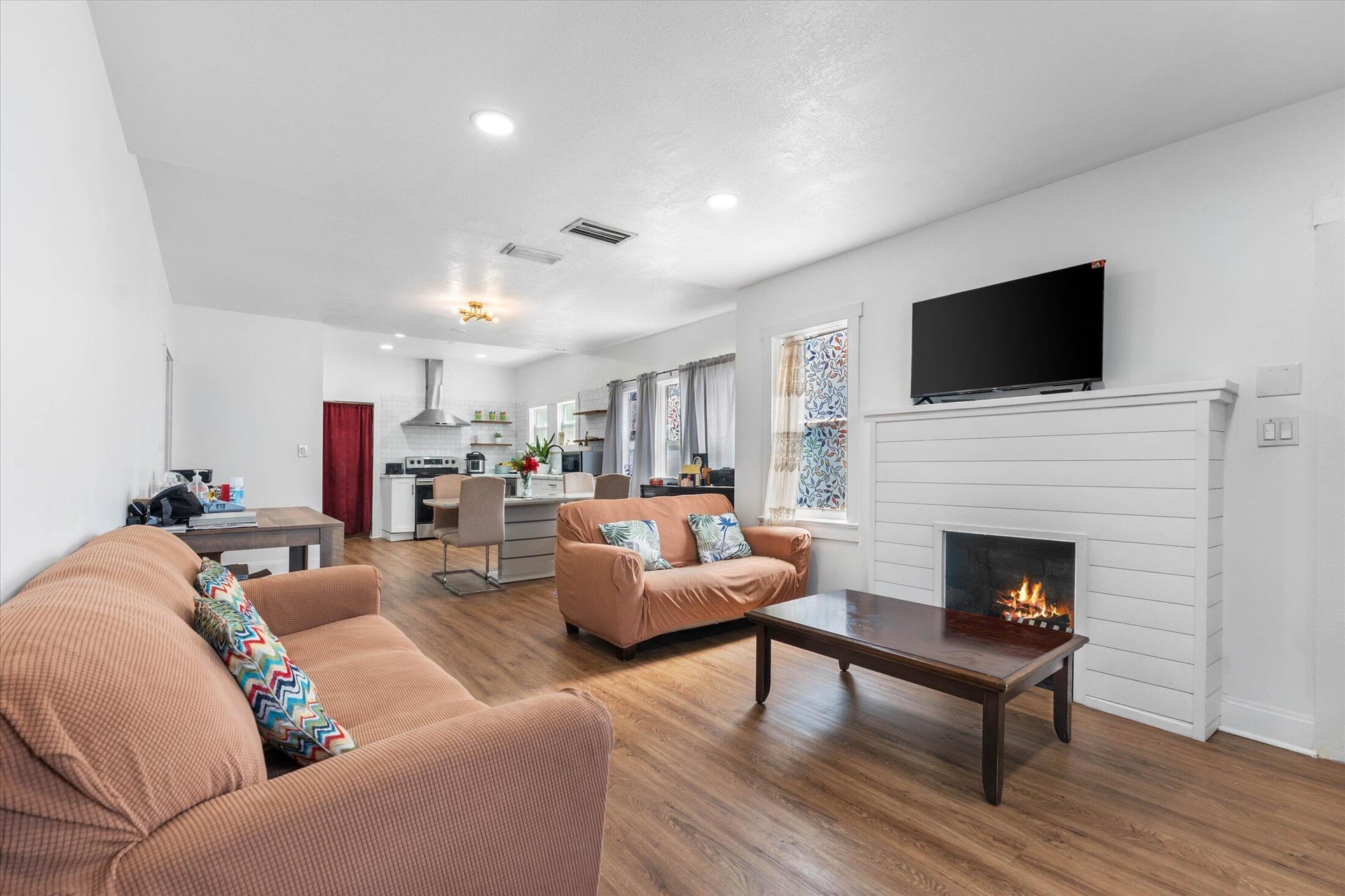 Residence photo 5