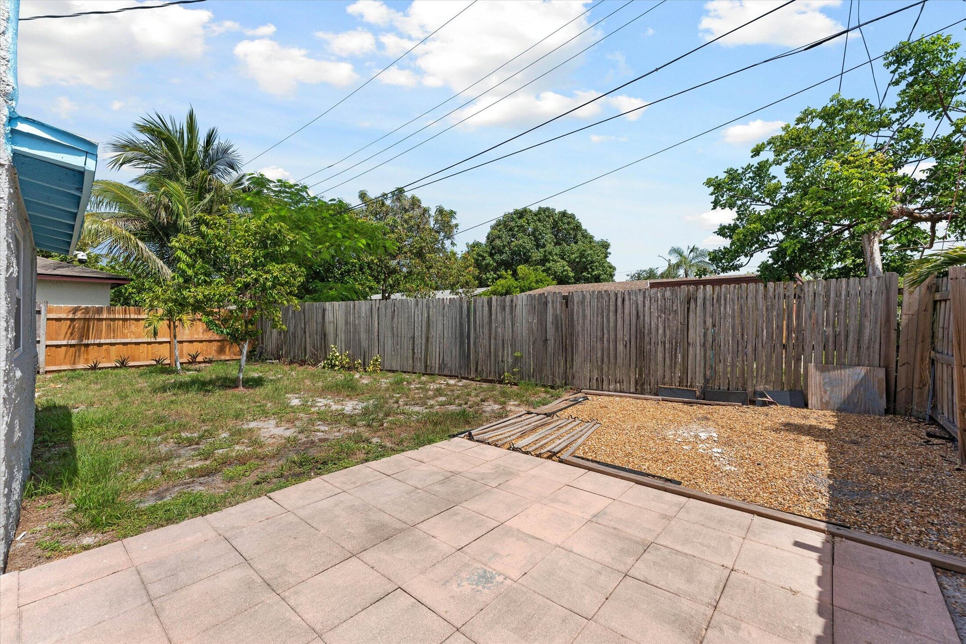  Residence photo 17