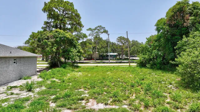 Residence photo 6