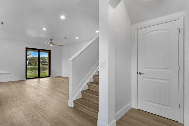  Residence photo 6