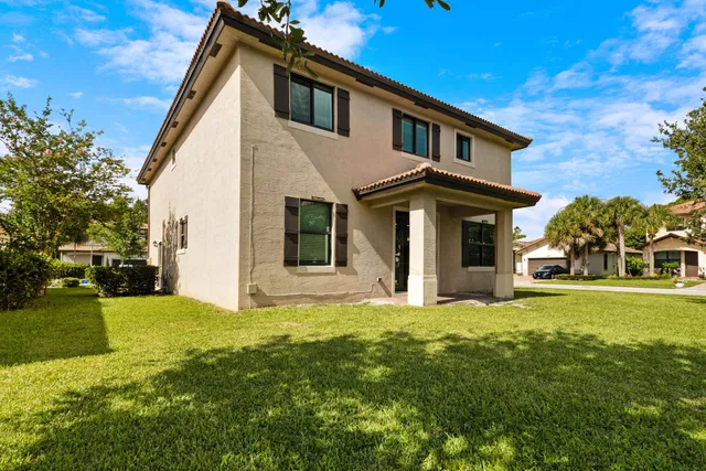  Residence photo 50
