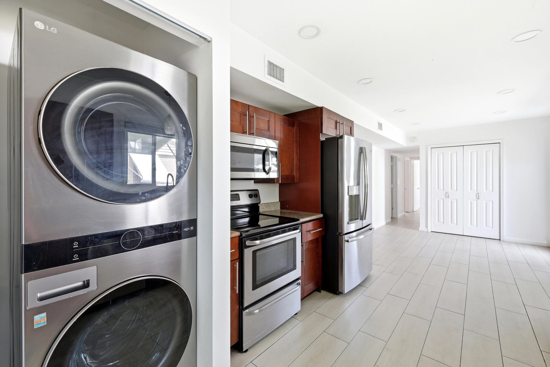 Residence photo 10