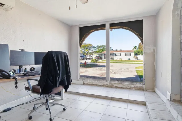  Residence photo 14