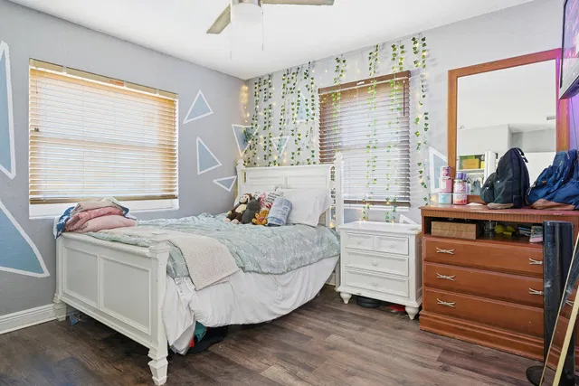  Residence photo 20