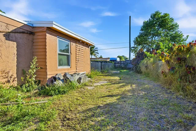  Residence photo 25