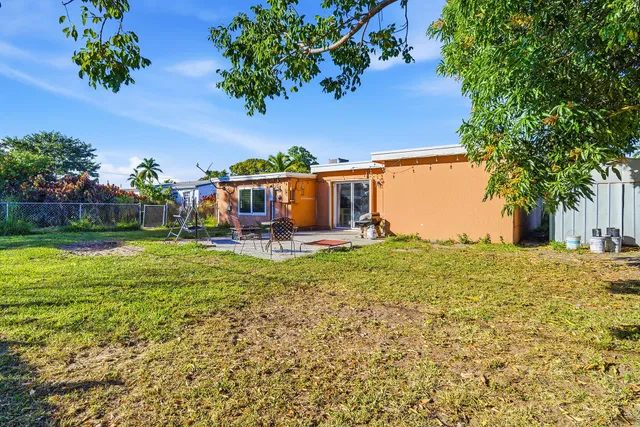  Residence photo 26