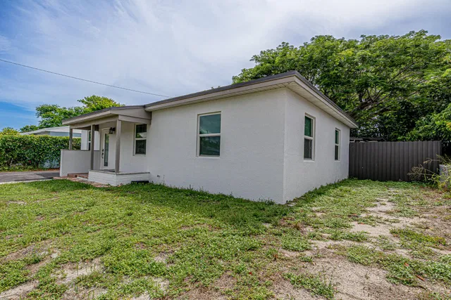Residence photo 5