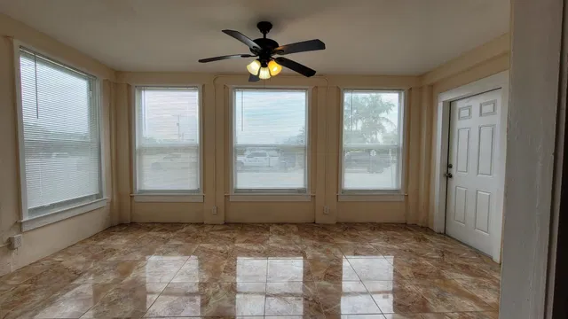 West Palm Beach Residence photo 8