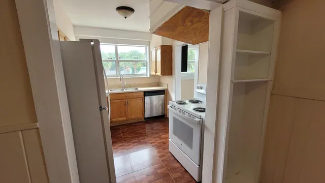 West Palm Beach Residence photo 18
