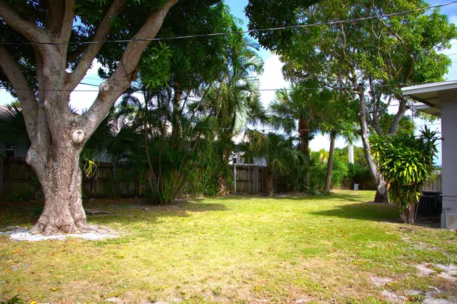 West Palm Beach Residence photo 24