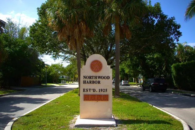 West Palm Beach Residence photo 27