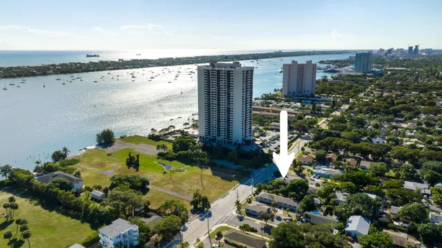 West Palm Beach Residence photo 36