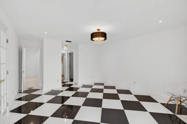 Residence photo 33