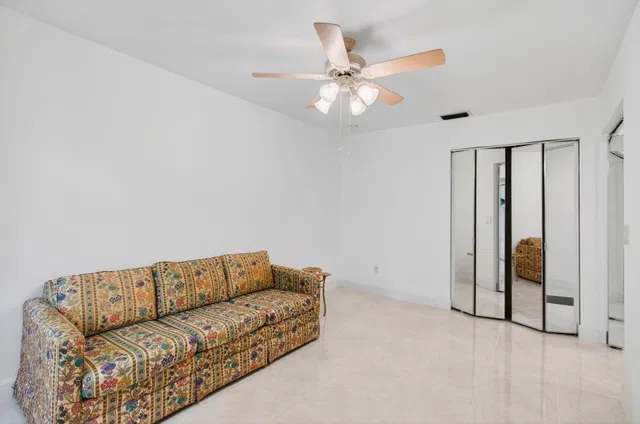 Residence photo 41