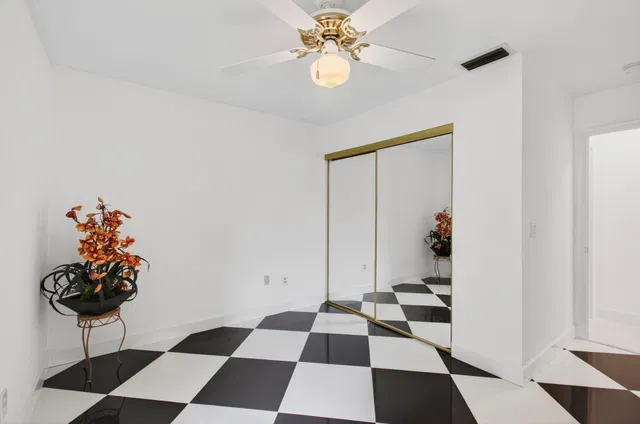 Residence photo 47