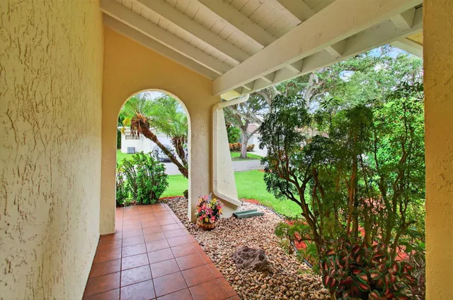 Residence photo 68