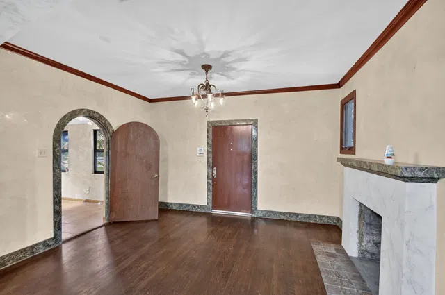 Residence photo 8
