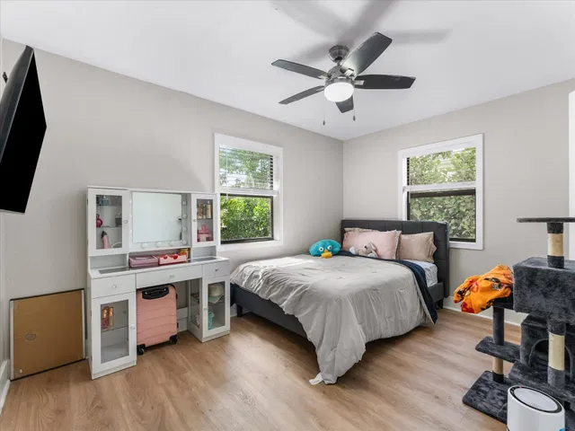  Residence photo 17