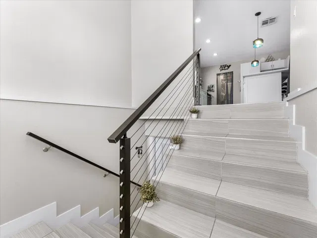  Residence photo 32