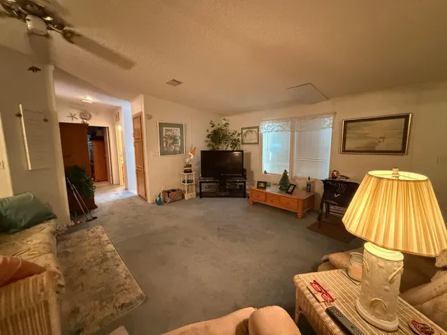 Unit Lot photo 6