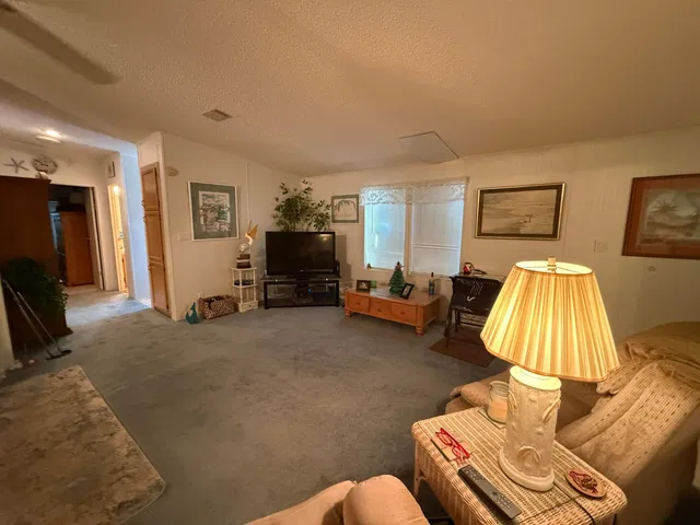 Unit Lot photo 7