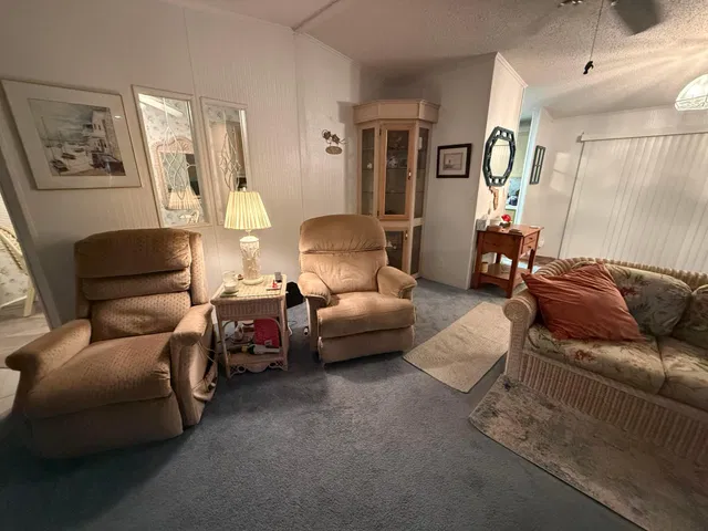 Unit Lot photo 8