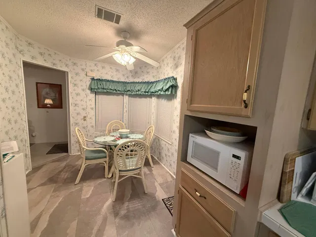 Unit Lot photo 12