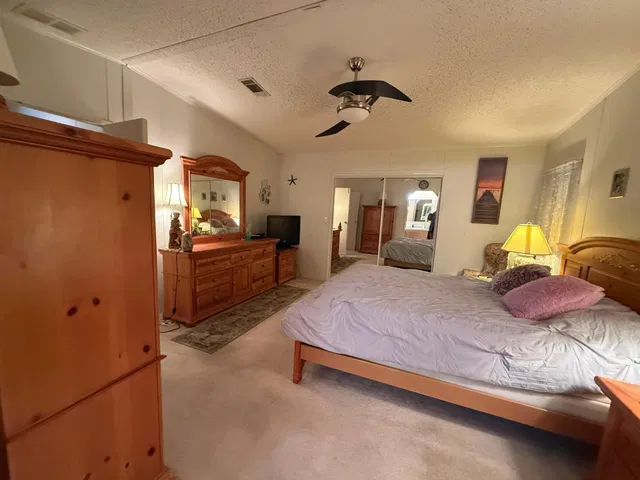 Unit Lot photo 16