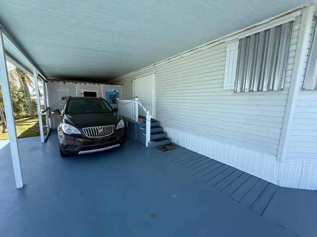 Unit Lot photo 34