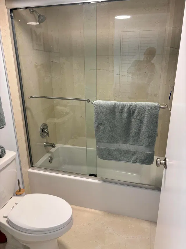 Unit 207 photo 10